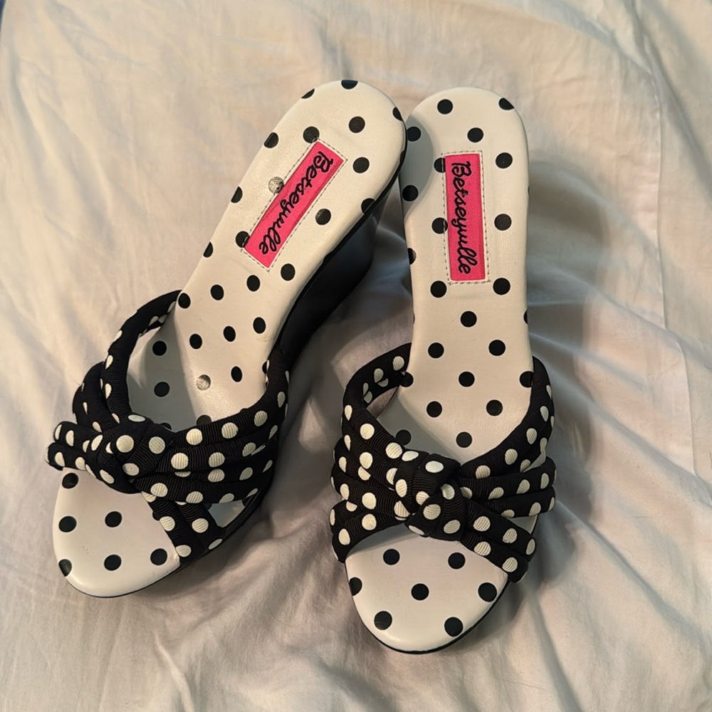 Betseyville by Betsey Johnson polka dot wedges